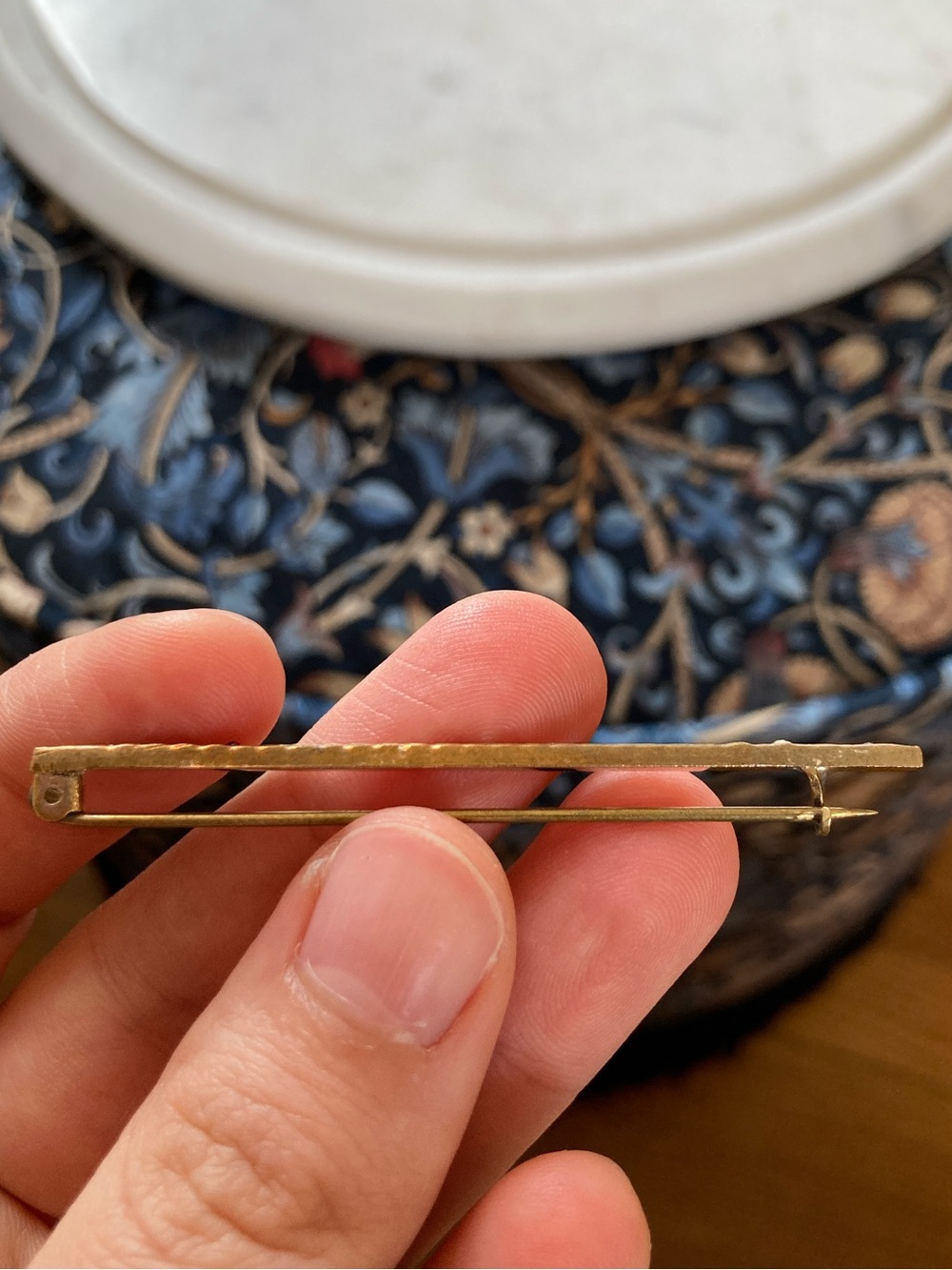Antique Victorian Paste Stone Gold Gilt Bar Brooch - Picture 7 of 11